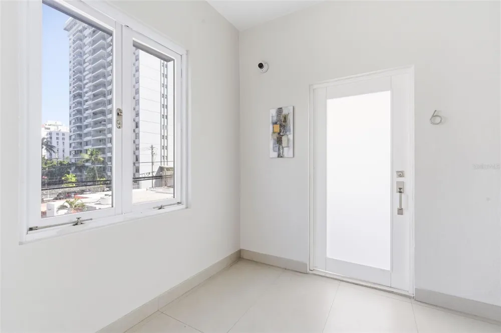 56 CALLE F KRUG CONDADO #6 San Juan, PR 00907