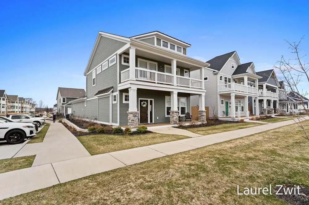 406 W Leland Drive Whitehall City, MI 49461
