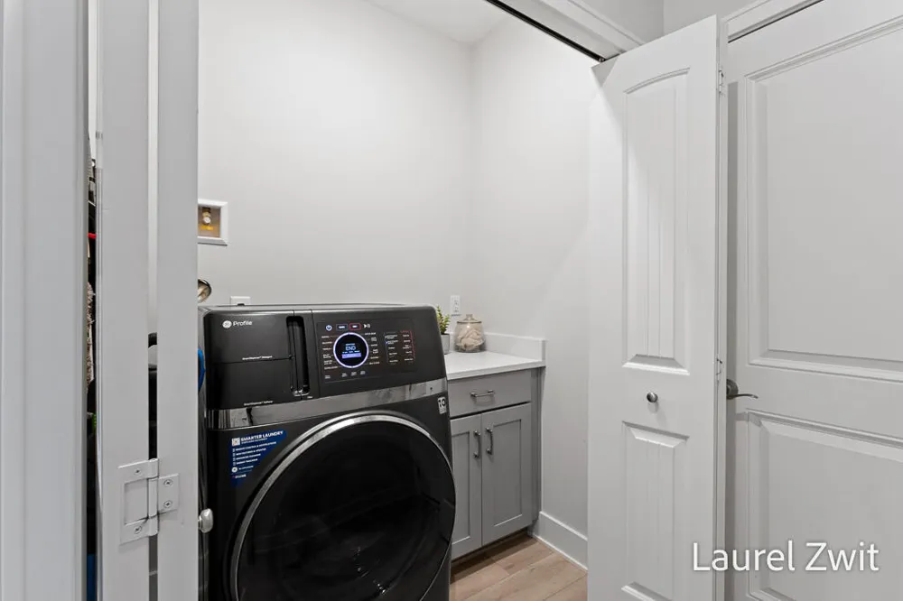 406 W Leland Drive Whitehall City, MI 49461
