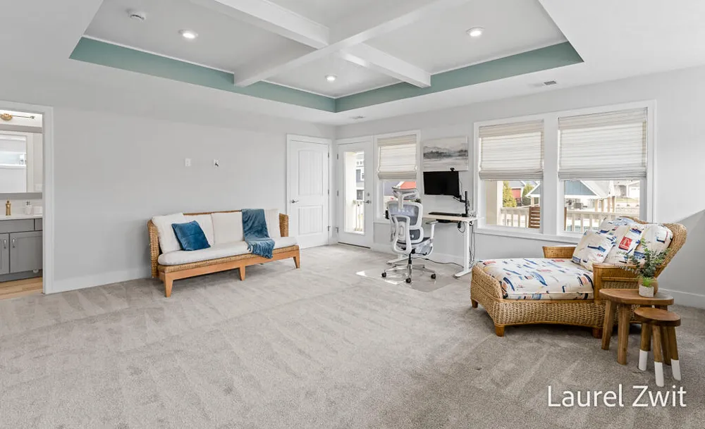 406 W Leland Drive Whitehall City, MI 49461