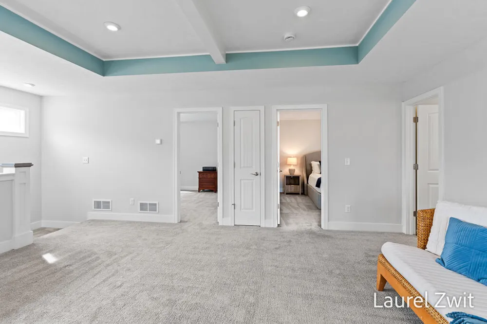 406 W Leland Drive Whitehall City, MI 49461