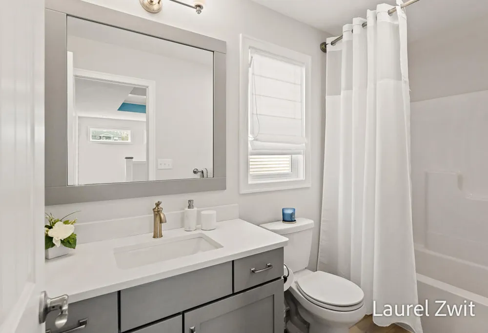 406 W Leland Drive Whitehall City, MI 49461