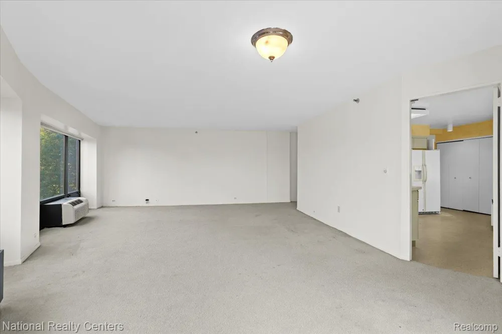 5000 Town Center #408 Southfield City, MI 48075