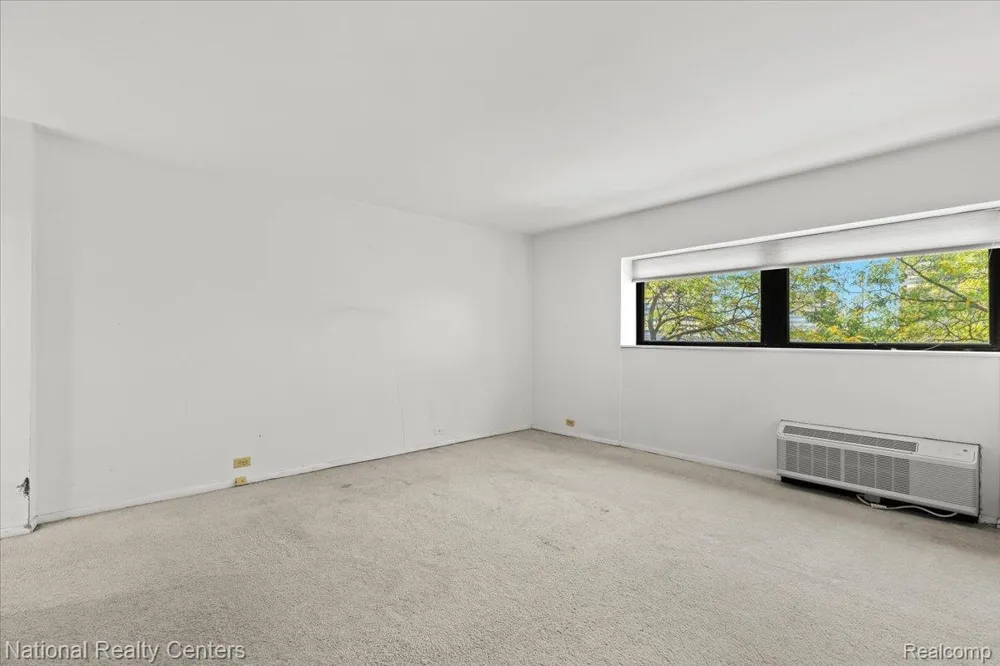 5000 Town Center #408 Southfield City, MI 48075