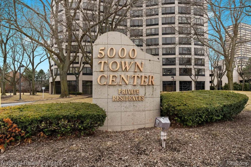 5000 Town Center #408 Southfield City, MI 48075
