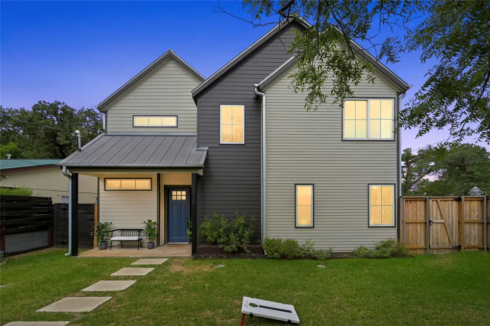 1310 Comal Street Austin, TX 78702