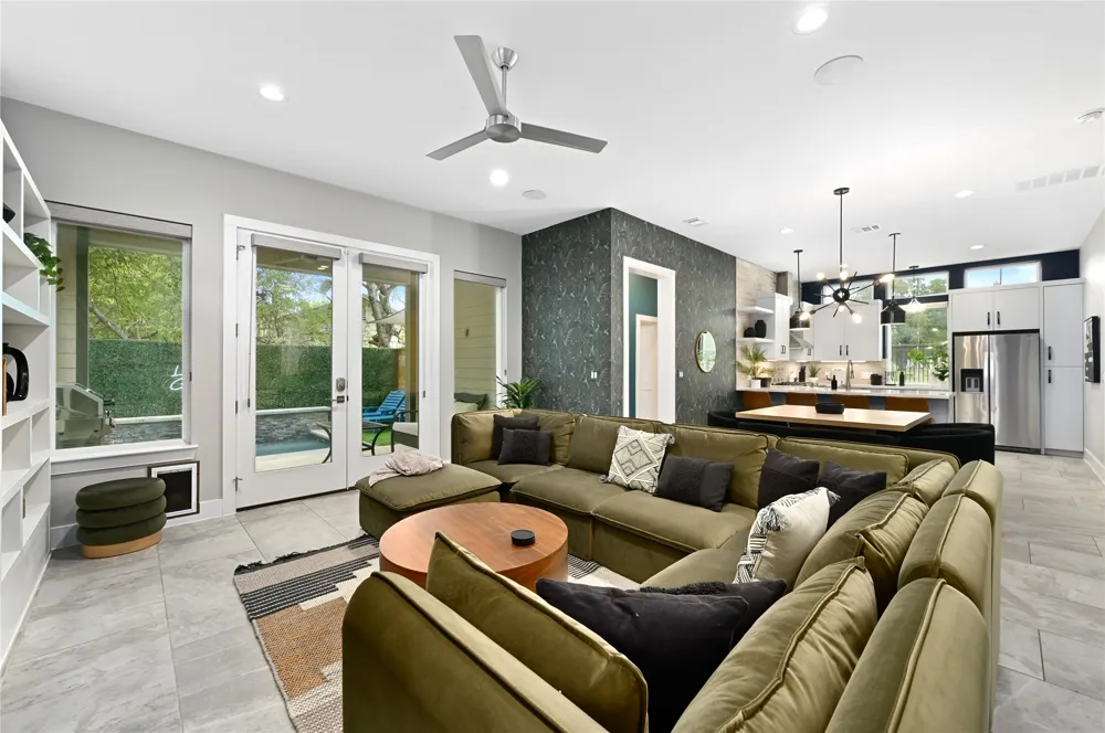 1310 Comal Street Austin, TX 78702