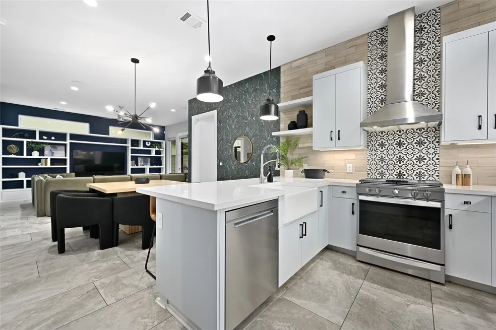 1310 Comal Street Austin, TX 78702