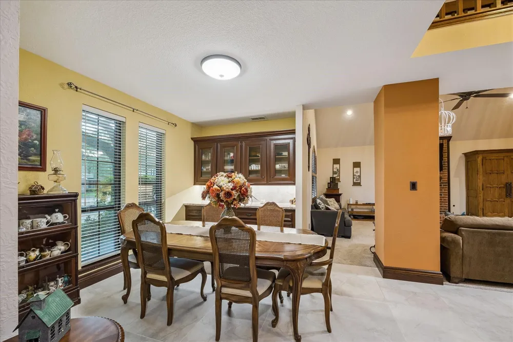 608 Westview Terrace Drive Sealy, TX 77474