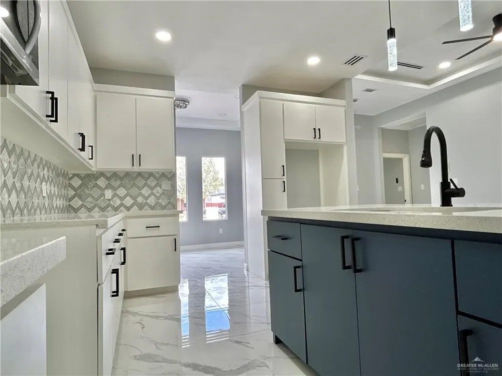 3614 Mina De Oro Edinburg, TX 78542