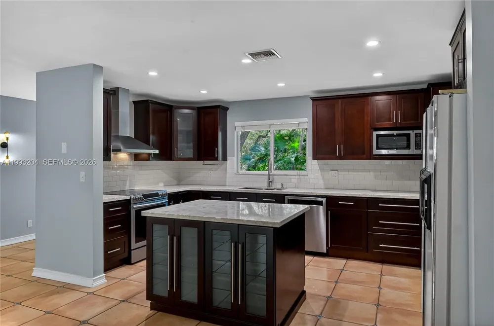 6767 SW 154th St Palmetto Bay, FL 33157