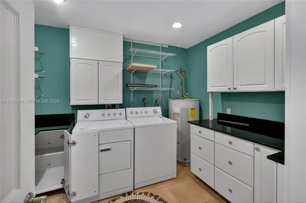 6767 SW 154th St Palmetto Bay, FL 33157