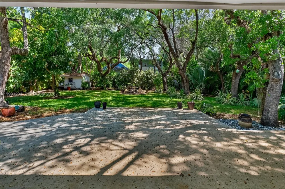 6767 SW 154th St Palmetto Bay, FL 33157