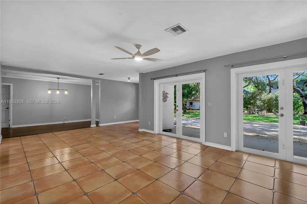 6767 SW 154th St Palmetto Bay, FL 33157