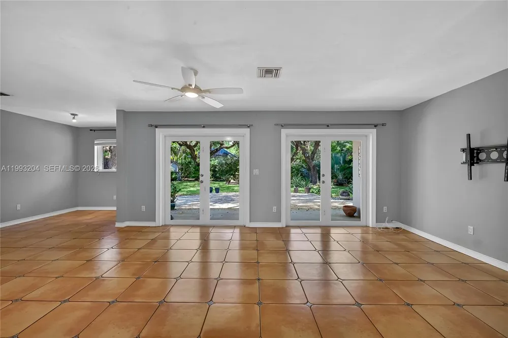 6767 SW 154th St Palmetto Bay, FL 33157