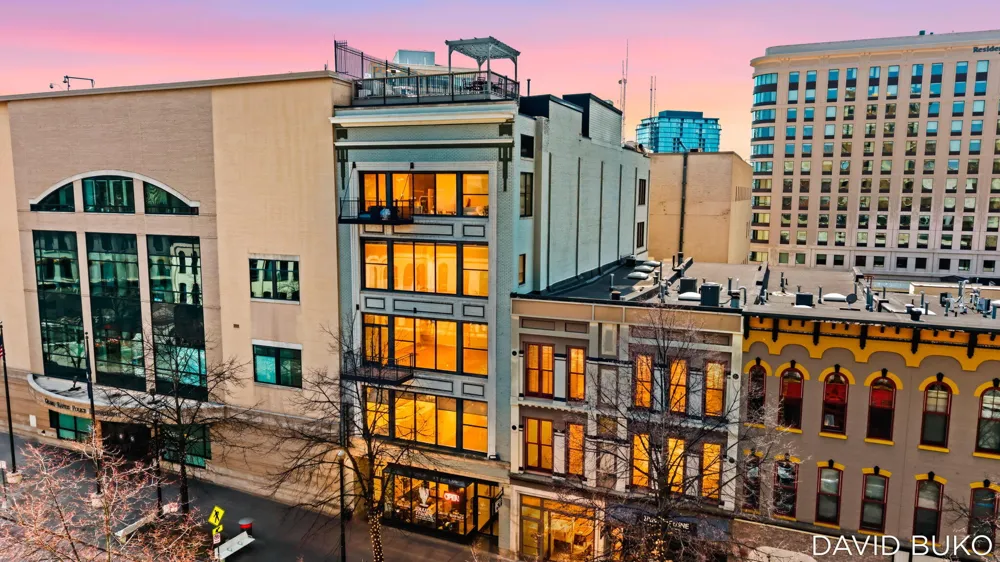 49 Monroe Center Street NW #10 Grand Rapids, MI 49503