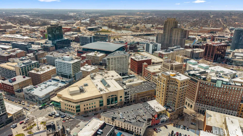 49 Monroe Center Street NW #10 Grand Rapids, MI 49503