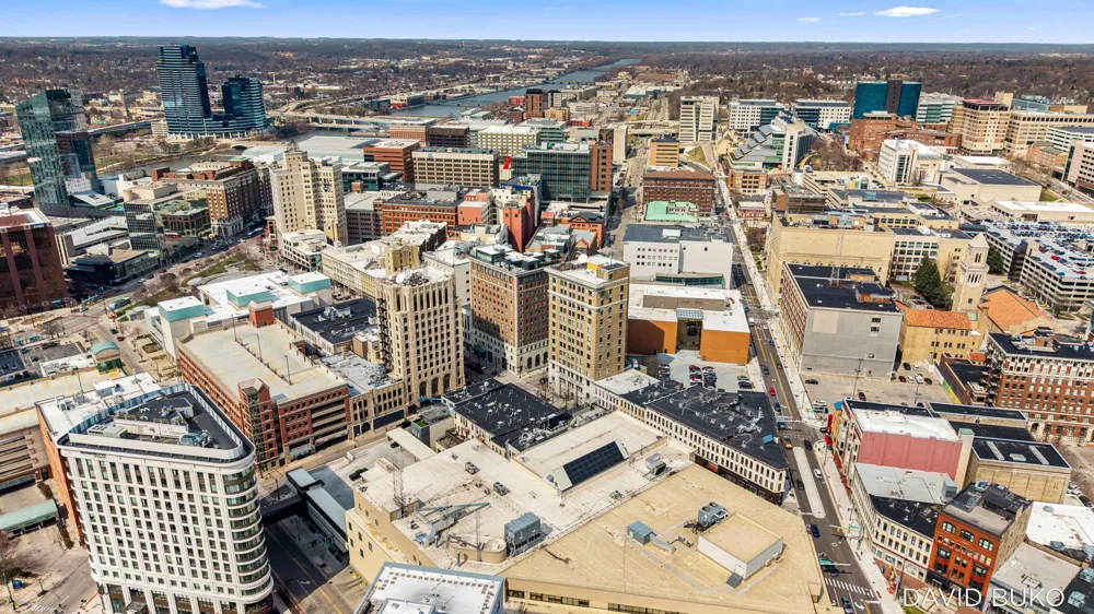 49 Monroe Center Street NW #10 Grand Rapids, MI 49503