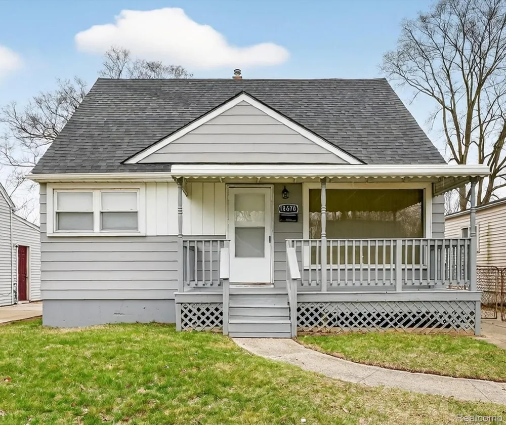 18678 Gaylord Redford Charter Township, MI 48240