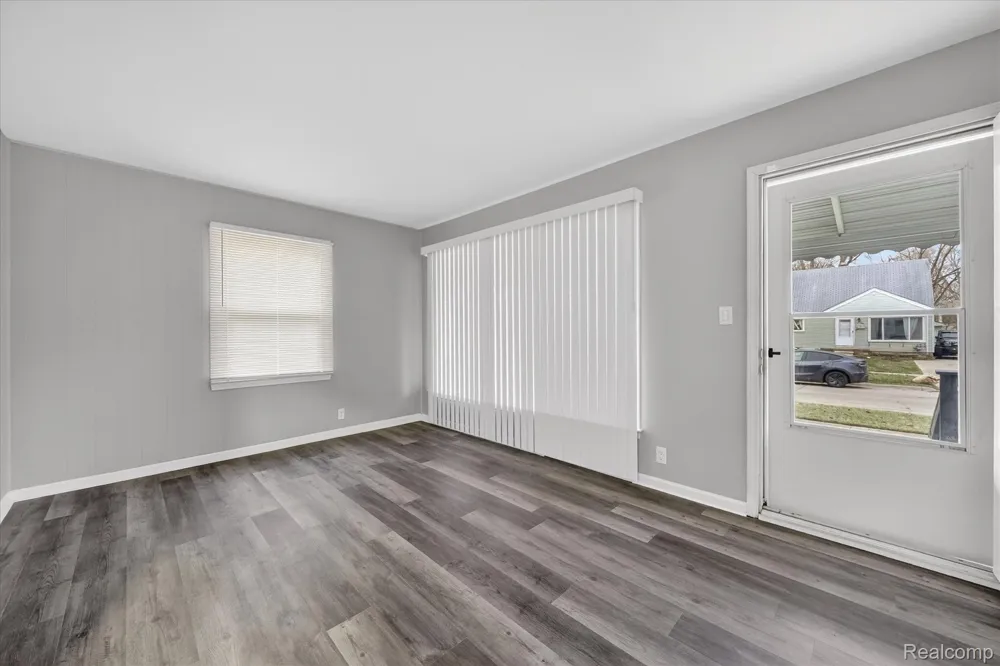 18678 Gaylord Redford Charter Township, MI 48240