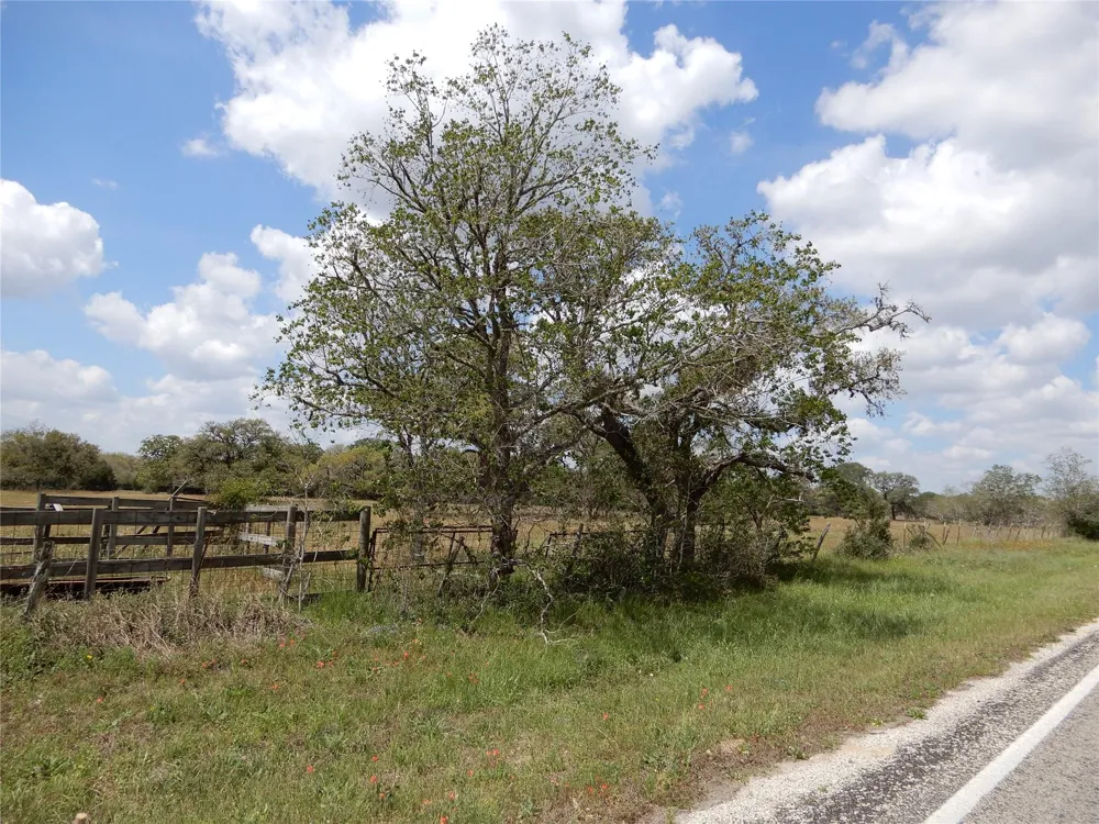 Fm 530 Hallettsville, TX 77964