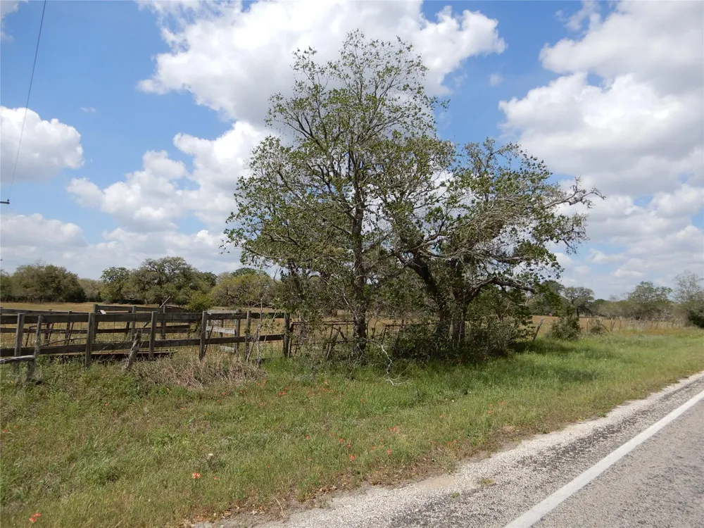 Fm 530 Hallettsville, TX 77964
