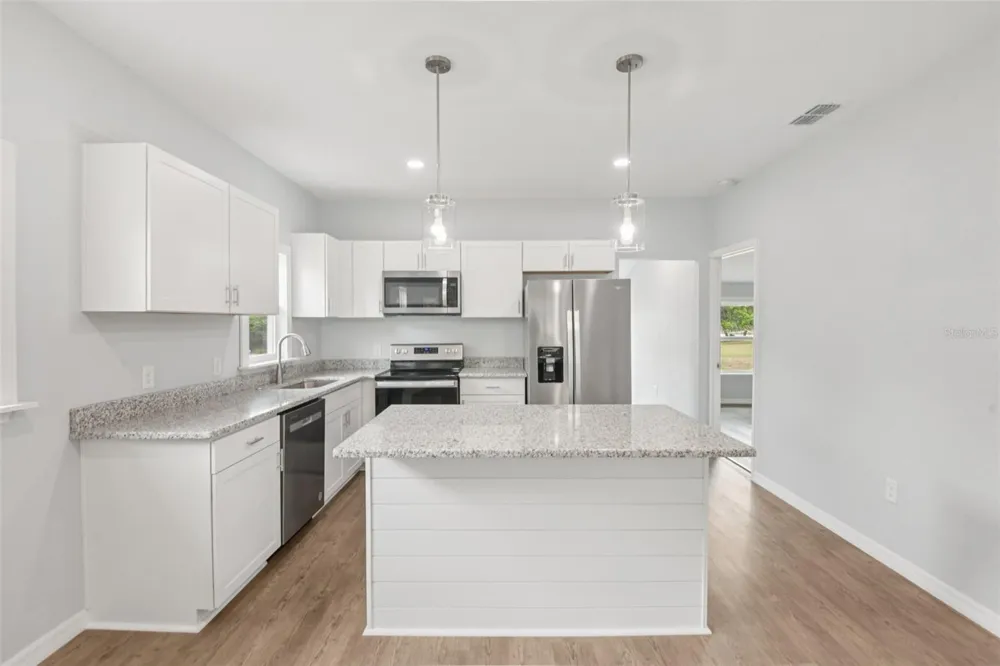 3070 E CENTRAL AVENUE Bartow, FL 33830