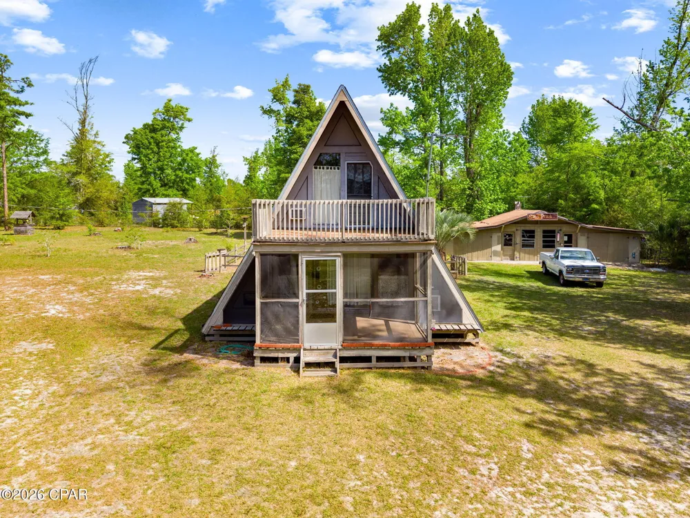 7516 Olde Mill Road Southport, FL 32409