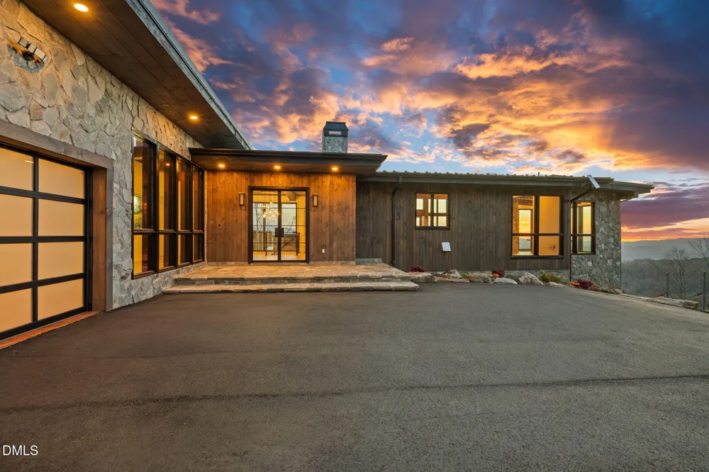 404 Silver Eagle Trail Banner Elk, NC 28604