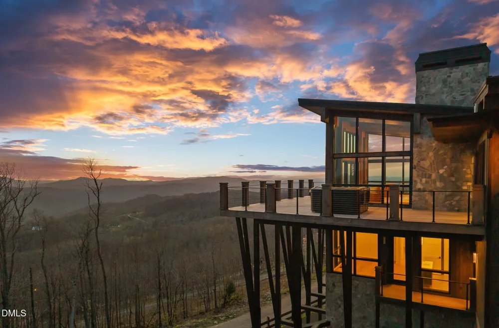 404 Silver Eagle Trail Banner Elk, NC 28604