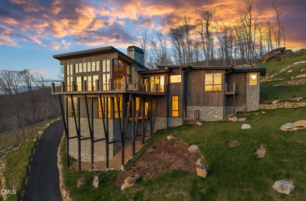 404 Silver Eagle Trail Banner Elk, NC 28604