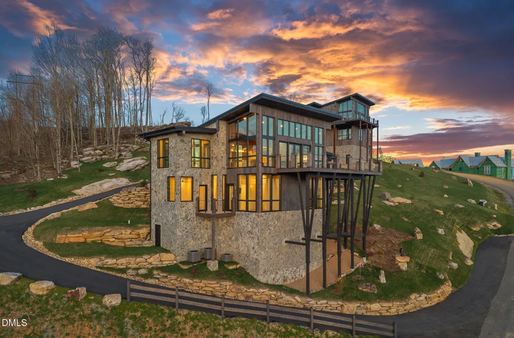 404 Silver Eagle Trail Banner Elk, NC 28604