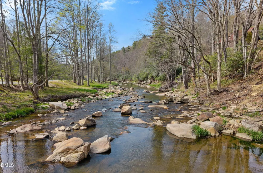 404 Silver Eagle Trail Banner Elk, NC 28604