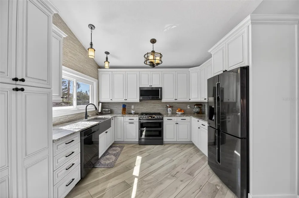 931 GULF BOULEVARD Belleair Beach, FL 33786