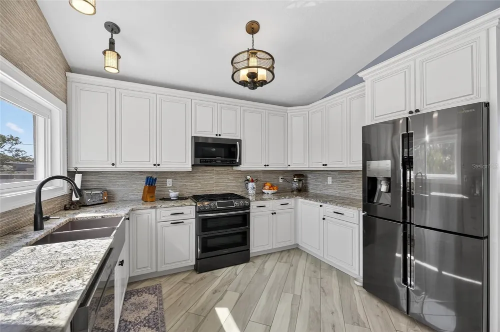 931 GULF BOULEVARD Belleair Beach, FL 33786