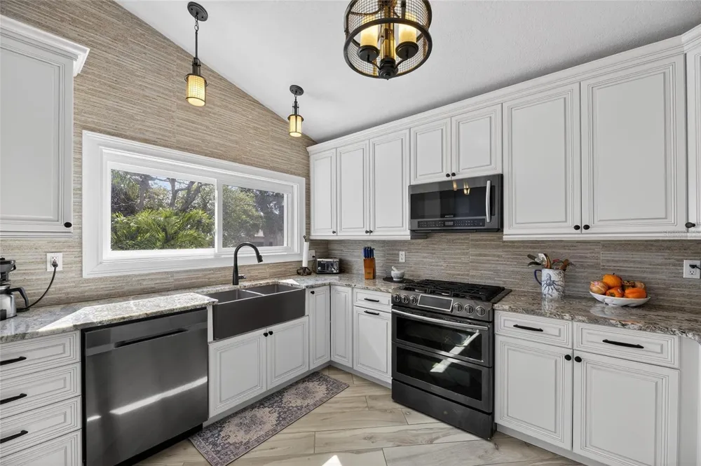 931 GULF BOULEVARD Belleair Beach, FL 33786