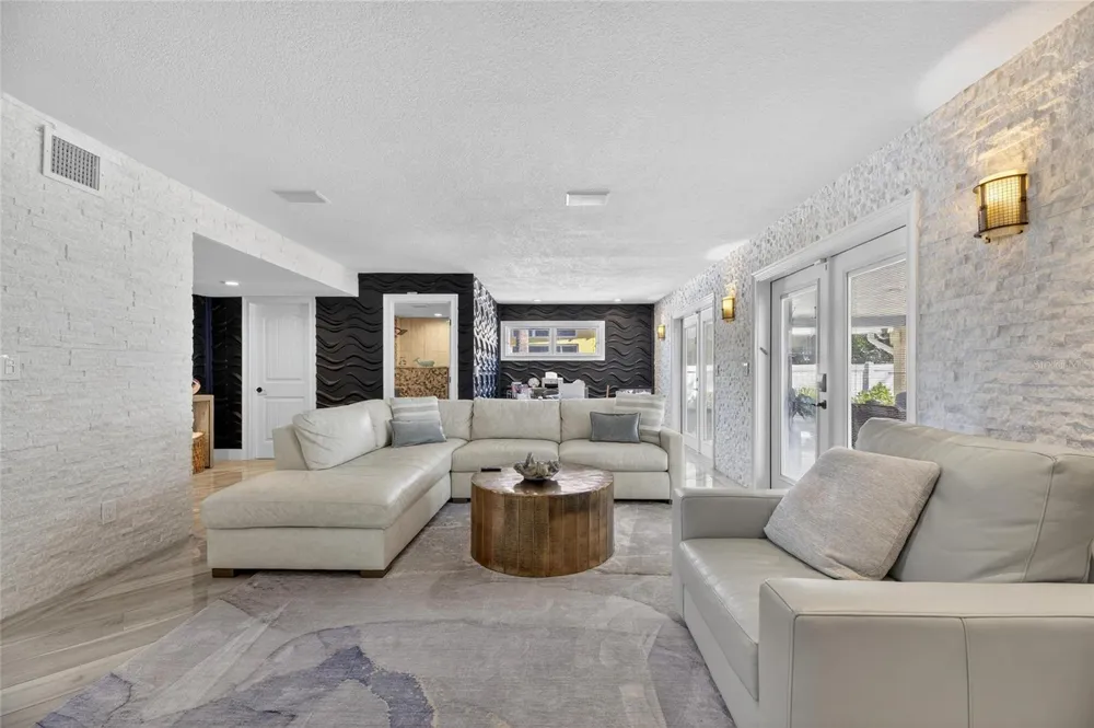 931 GULF BOULEVARD Belleair Beach, FL 33786