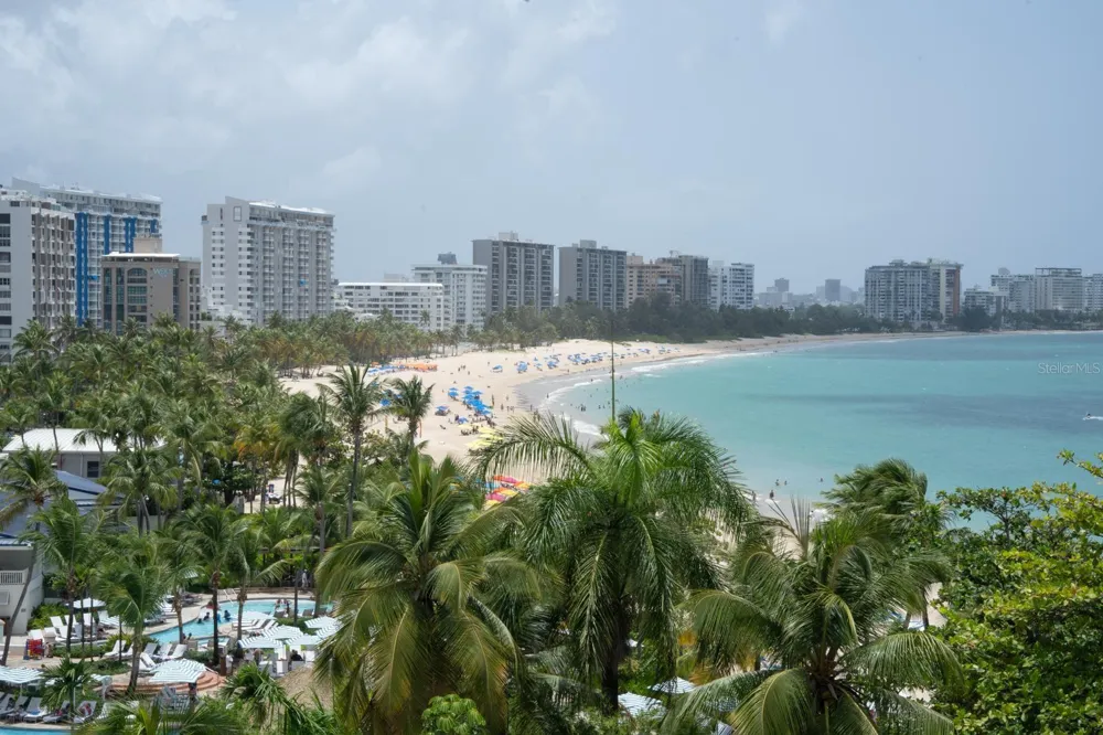 6165 AV, ISLA VERDE #669 Carolina, PR 00979