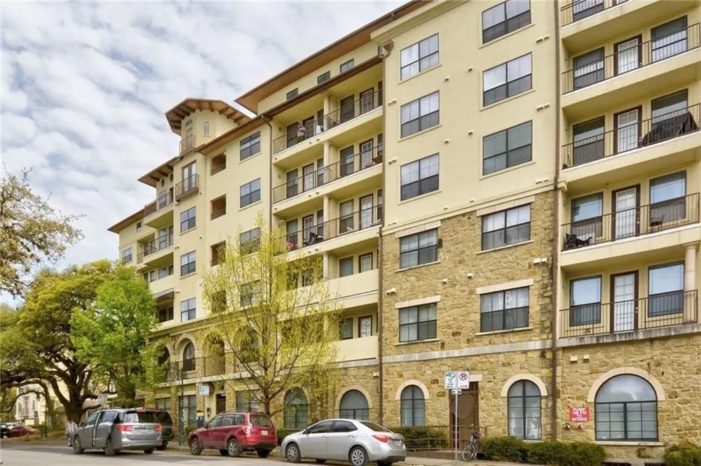 2505 San Gabriel Street #601