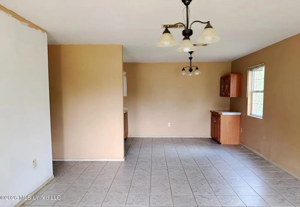 72 Van Holmes Road Tylertown, MS 39667