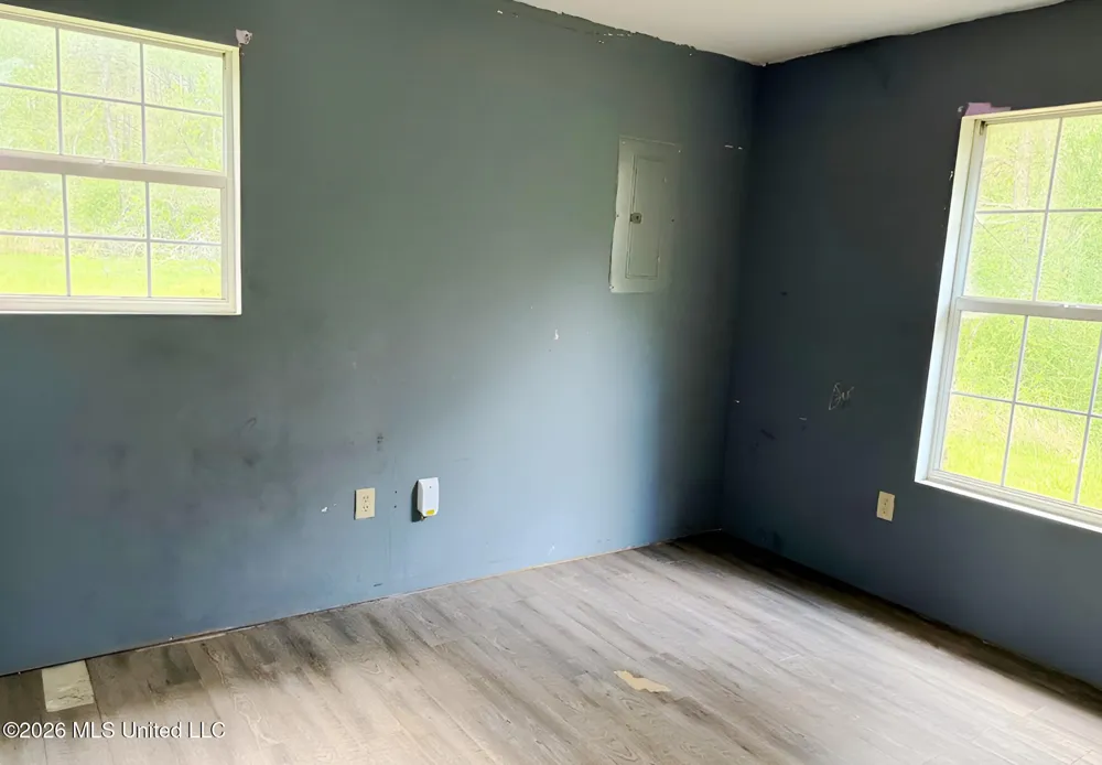 72 Van Holmes Road Tylertown, MS 39667