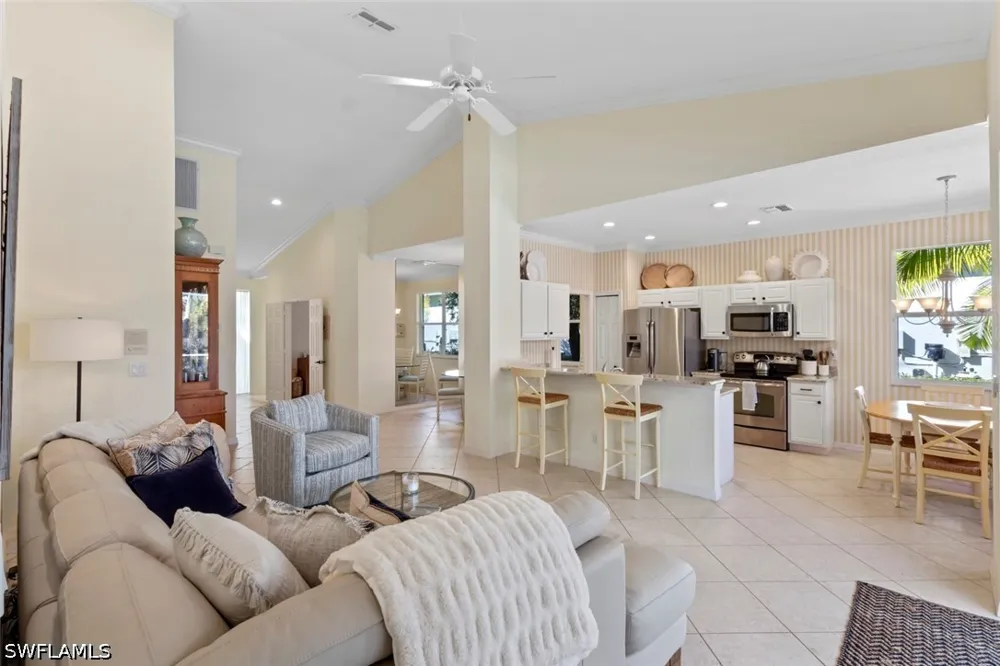 Chelmsford Court #67 Naples, FL 34104