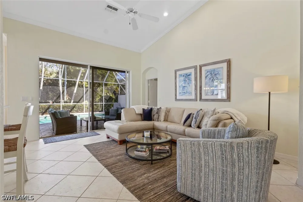 Chelmsford Court #67 Naples, FL 34104