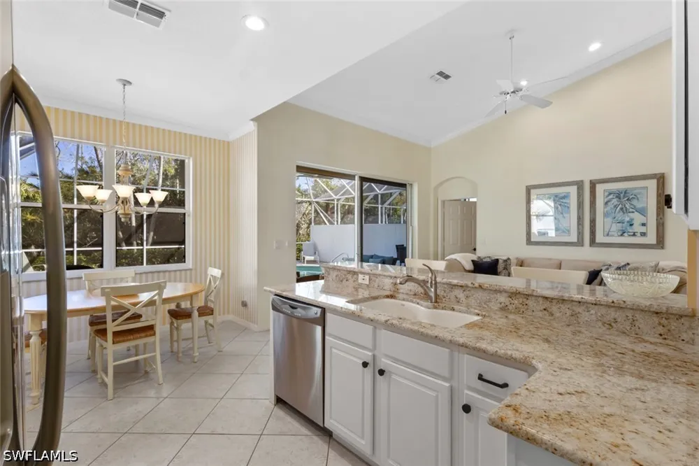 Chelmsford Court #67 Naples, FL 34104