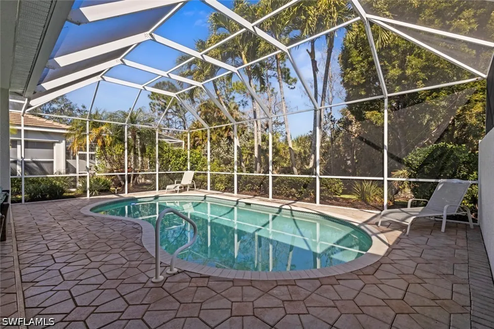 Chelmsford Court #67 Naples, FL 34104