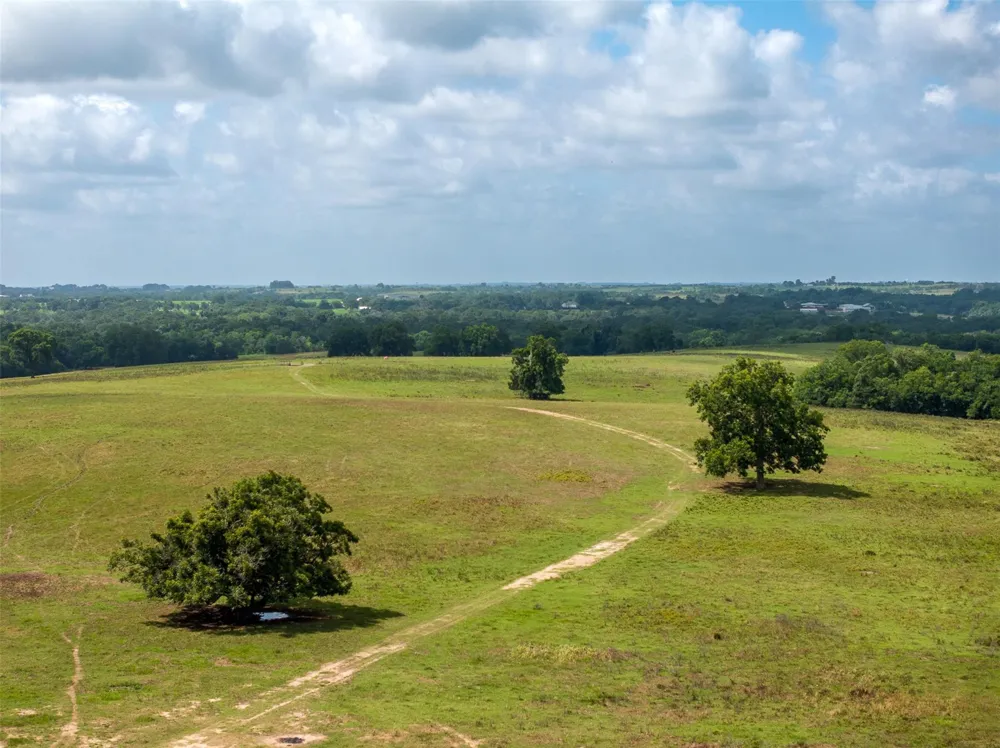 6550 Gibbs Creek Road Chappell Hill, TX 77426