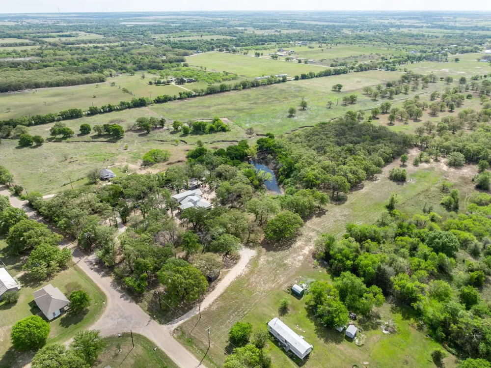 488 Wood Street Axtell, TX 76624