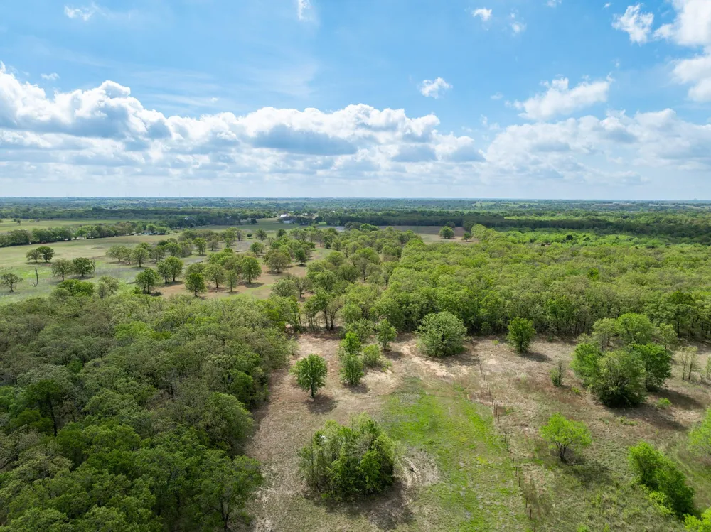 488 Wood Street Axtell, TX 76624