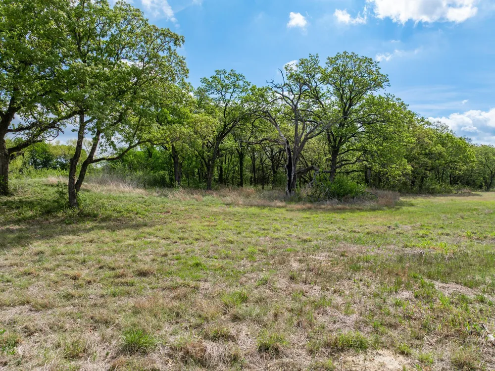 488 Wood Street Axtell, TX 76624