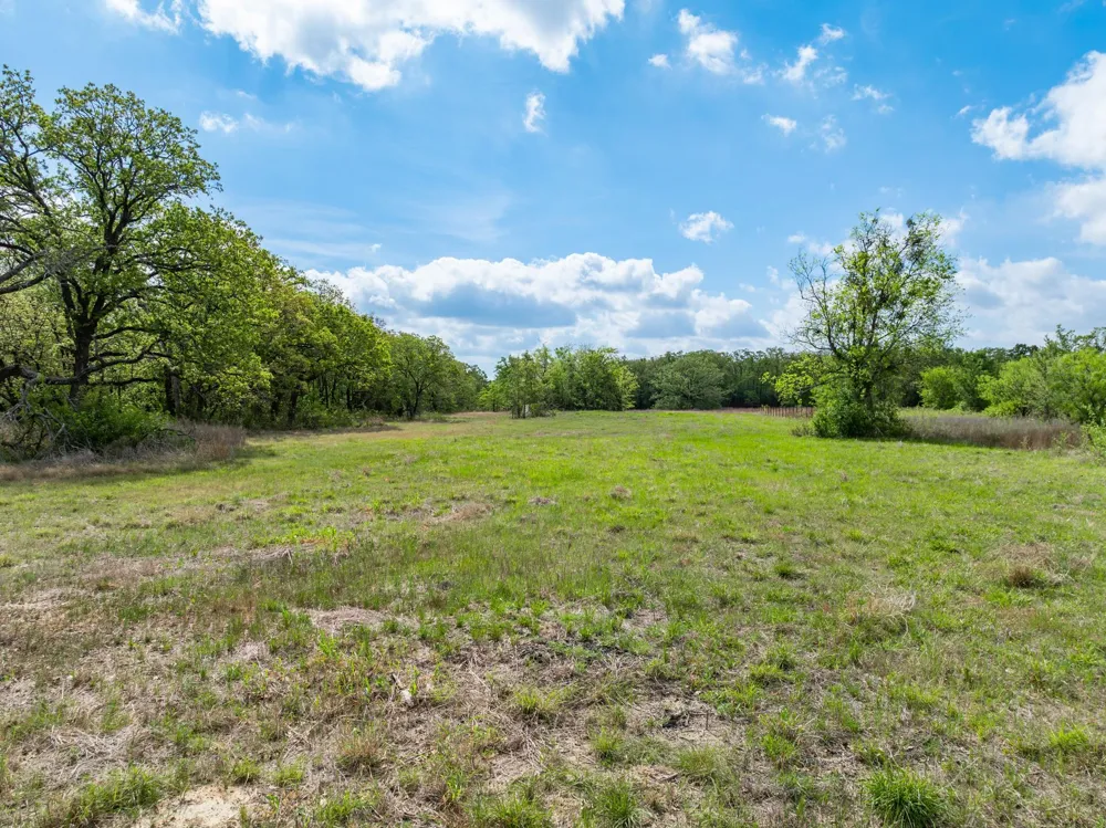 488 Wood Street Axtell, TX 76624